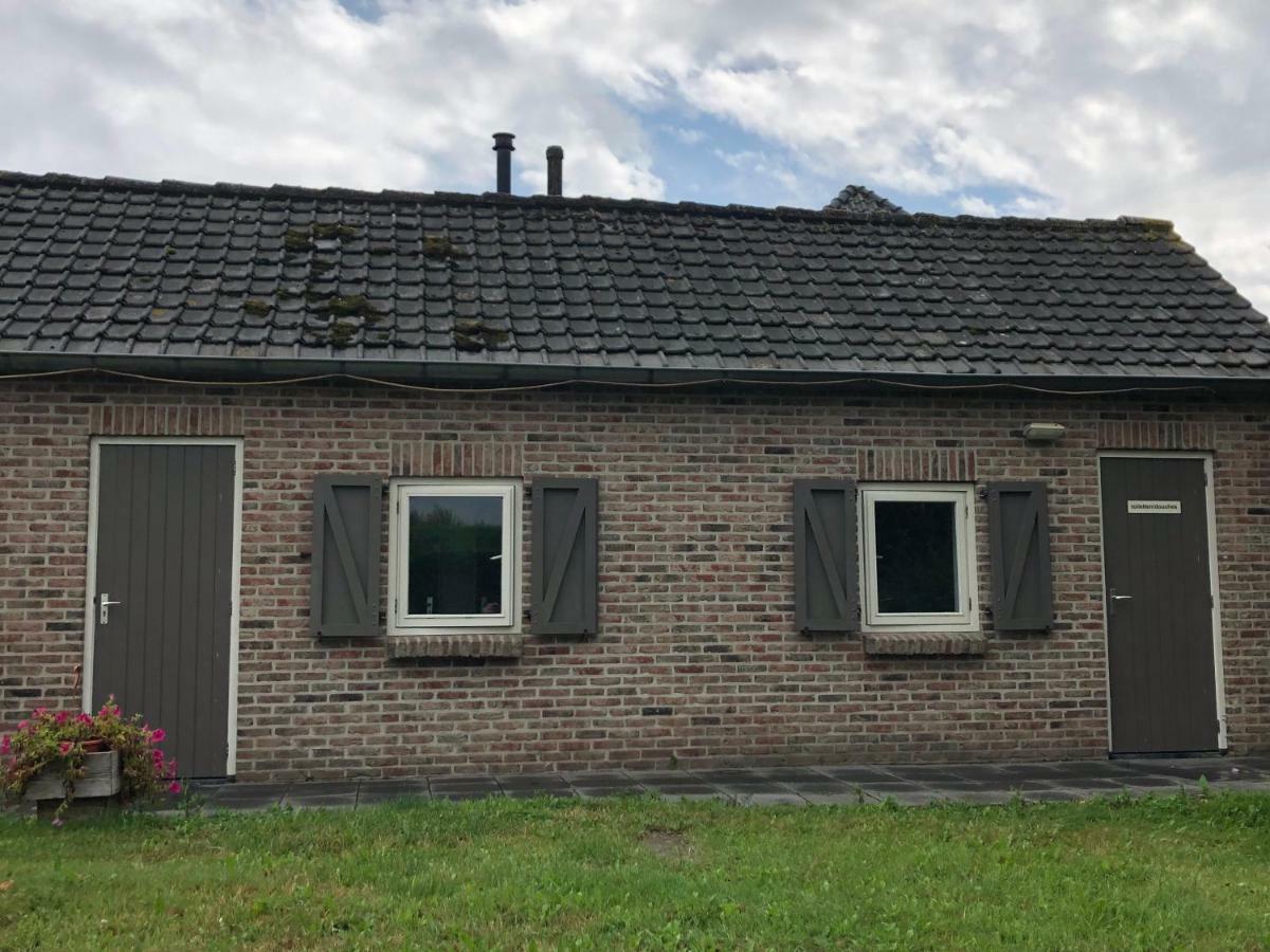 Trekkershut/Kampeerhut Hotell Hulst Exteriör bild